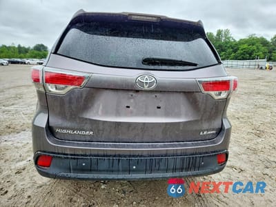 Zdjęcie 6 z 13 samochodu: 2015 TOYOTA HIGHLANDER LE VIN:5TDBKRFH6FS175346 - miniatura