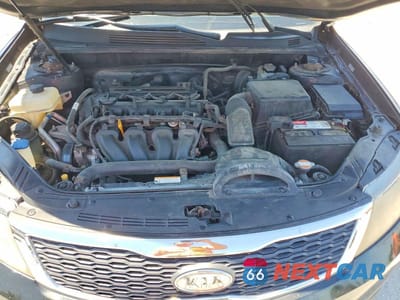 Zdjęcie 11 z 13 samochodu: 2009 KIA OPTIMA VIN:KNAGE228995353803 - miniatura