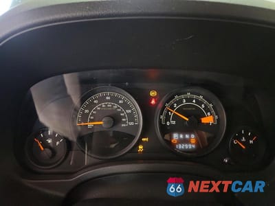 Zdjęcie 9 z 13 samochodu: 2014 JEEP PATRIOT LATITUDE VIN:1C4NJRFB3ED730968 - miniatura
