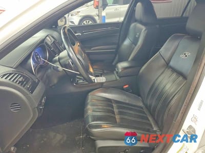 Zdjęcie 7 z 12 samochodu: 2021 CHRYSLER 300 S VIN:2C3CCABG8MH595805 - miniatura