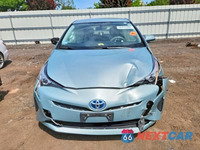 Piąte zdjęcie samochodu w środku: 2016 TOYOTA PRIUS TWO VIN:JTDKBRFU4G3515917 - miniatura