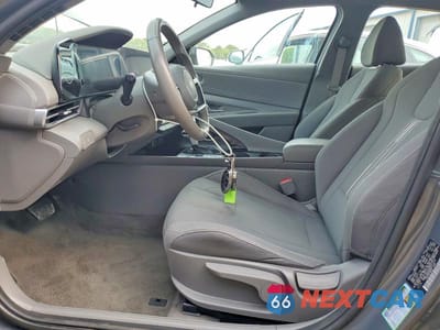 Zdjęcie 7 z 12 samochodu: 2025 HYUNDAI ELANTRA SEL VIN:KMHLS4DG0SU871316 - miniatura