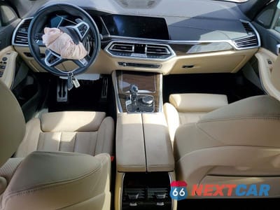 Zdjęcie 8 z 13 samochodu: 2021 BMW X5 XDRIVE40I VIN:5UXCR6C07M9F95160 - miniatura