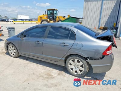 Drugie zdjęcie samochodu z przodu: 2009 HONDA CIVIC LX VIN:1HGFA16559L015350 - miniatura
