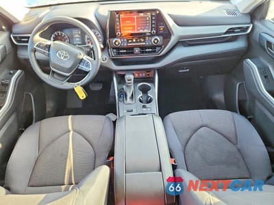 Zdjęcie 8 z 12 samochodu: 2022 TOYOTA HIGHLANDER L VIN:5TDCZRAH1NS550632 - miniatura