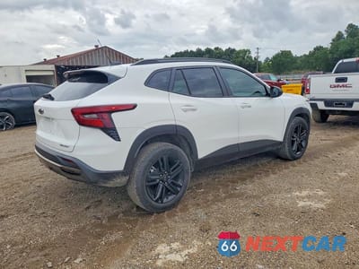 Trzecie zdjęcie samochodu z tyłu: 2025 CHEVROLET TRAX ACTIV VIN:KL77LKEPXSC101777 - miniatura