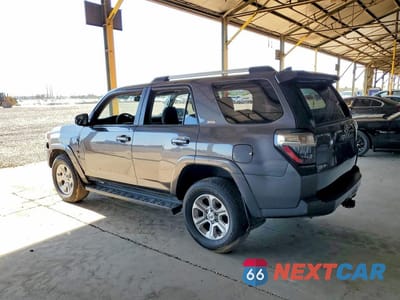 Drugie zdjęcie samochodu z przodu: 2021 TOYOTA 4RUNNER SR5 VIN:JTEMU5JRXM5940066 - miniatura