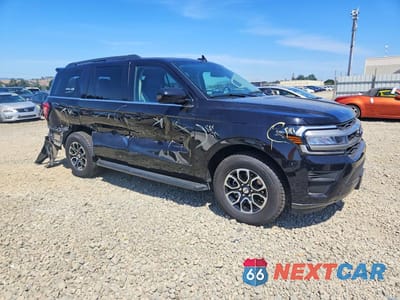 Czwarte zdjęcie samochodu z boku: 2024 FORD EXPEDITION XLT VIN:1FMJU1H8XREA19126 - miniatura
