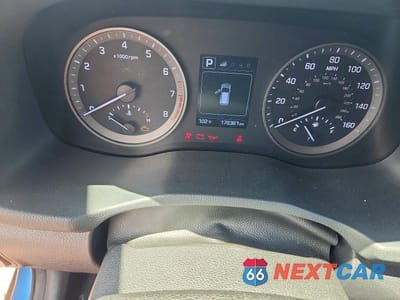 Zdjęcie 9 z 13 samochodu: 2018 HYUNDAI TUCSON SEL VIN:KM8J33A49JU704024 - miniatura