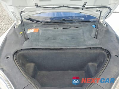 Zdjęcie 11 z 13 samochodu: 2018 TESLA MODEL S VIN:5YJSA1E24JF281793 - miniatura