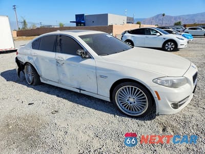 Czwarte zdjęcie samochodu z boku: 2011 BMW 528 I VIN:WBAFR1C54BC742655 - miniatura