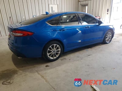Trzecie zdjęcie samochodu z tyłu: 2019 FORD FUSION SE VIN:3FA6P0HD2KR249437 - miniatura