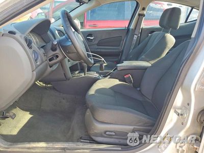 Zdjęcie 7 z 12 samochodu: 2005 PONTIAC GRAND PRIX VIN:2G2WP522451128095 - miniatura