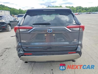 Zdjęcie 6 z 13 samochodu: 2024 TOYOTA RAV4 SE VIN:JTM16RFV3RJ043975 - miniatura