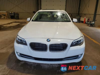 Piąte zdjęcie samochodu w środku: 2013 BMW 528 I VIN:WBAXG5C53DD234319 - miniatura
