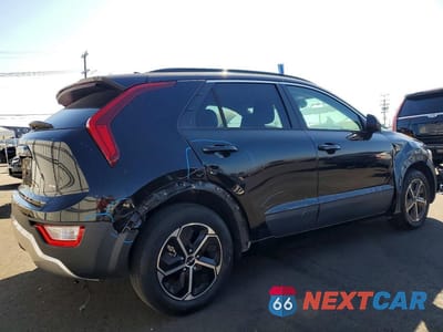 Trzecie zdjęcie samochodu z tyłu: 2024 KIA NIRO LX VIN:KNDCP3LE8R5128567 - miniatura