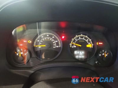 Zdjęcie 9 z 13 samochodu: 2017 JEEP PATRIOT SPORT VIN:1C4NJRBB4HD114271 - miniatura