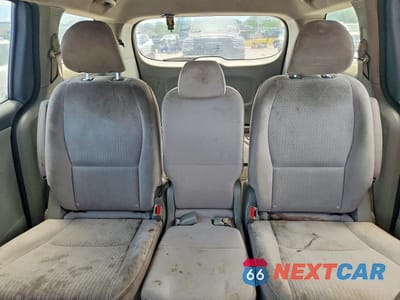 Zdjęcie 10 z 13 samochodu: 2017 KIA SEDONA LX VIN:KNDMB5C18H6228432 - miniatura