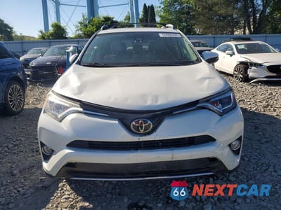 Piąte zdjęcie samochodu w środku: 2017 TOYOTA RAV4 LIMITED VIN:2T3DFREV3HW634709 - miniatura