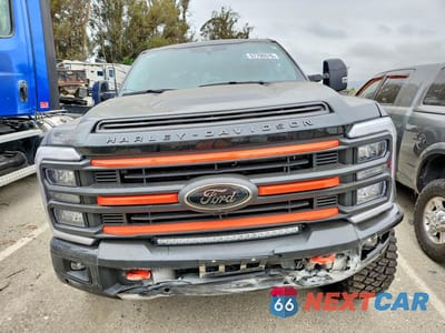 Piąte zdjęcie samochodu w środku: 2025 FORD F250 SUPER DUTY VIN:1FT8W2BM2SEC35471 - miniatura