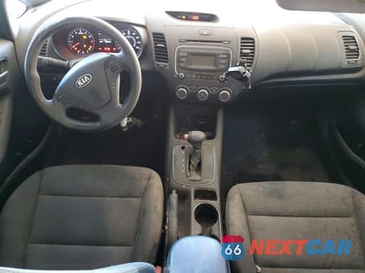 Zdjęcie 8 z 12 samochodu: 2017 KIA FORTE LX VIN:3KPFK4A78HE055158 - miniatura