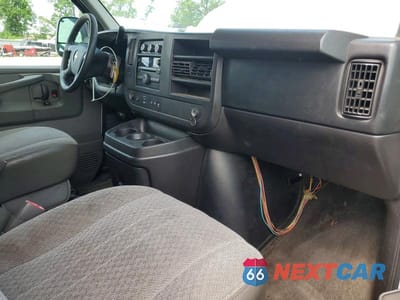 Zdjęcie 8 z 12 samochodu: 2013 CHEVROLET EXPRESS G3500 LT VIN:1GAZG1FG1D1182037 - miniatura