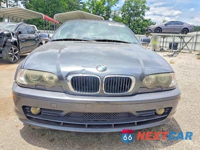 Piąte zdjęcie samochodu w środku: 2003 BMW 325 CI VIN:WBABS33463PG90481 - miniatura