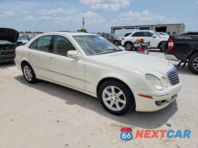 Czwarte zdjęcie samochodu z boku: 2009 MERCEDES-BENZ E 320 CDI VIN:WDBUF22X99B396483 - miniatura