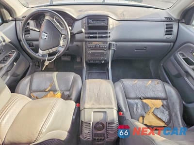 Zdjęcie 8 z 13 samochodu: 2005 HONDA PILOT EXL VIN:2HKYF18695H508266 - miniatura
