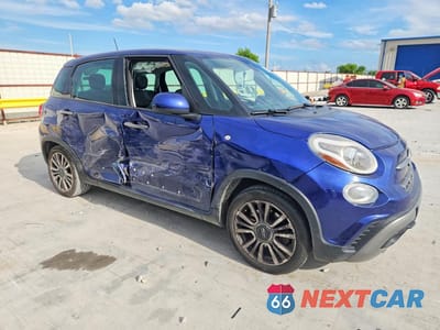Czwarte zdjęcie samochodu z boku: 2019 FIAT 500L TREKKING VIN:ZFBNFADH8KZ041701 - miniatura