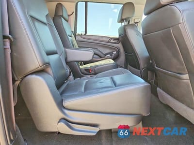 Zdjęcie 11 z 13 samochodu: 2017 CHEVROLET SUBURBAN K1500 LT VIN:1GNSKHKC9HR343820 - miniatura