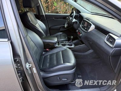 Piąte zdjęcie samochodu w środku: 2016 KIA SORENTO EX VIN:5XYPHDA53GG004895 - miniatura