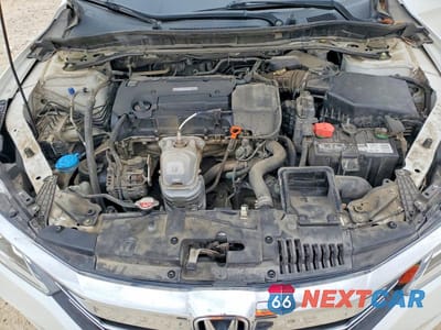 Zdjęcie 11 z 13 samochodu: 2017 HONDA ACCORD SPORT VIN:1HGCR2F56HA124766 - miniatura