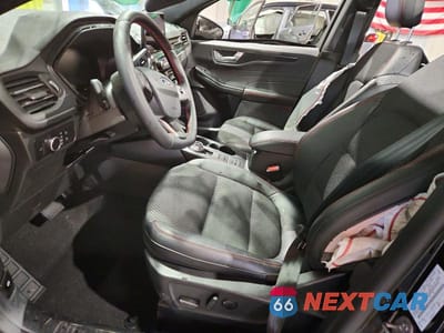 Zdjęcie 7 z 14 samochodu: 2025 FORD ESCAPE ST LINE VIN:1FMCU9MN4SUB66816 - miniatura