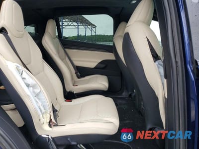 Zdjęcie 10 z 12 samochodu: 2023 TESLA MODEL X VIN:7SAXCBE67PF383089 - miniatura