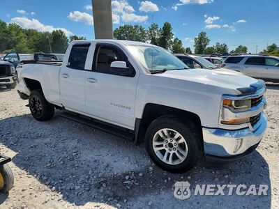 Czwarte zdjęcie samochodu z boku: 2018 CHEVROLET SILVERADO K1500 LT VIN:1GCVKREH0JZ209576 - miniatura