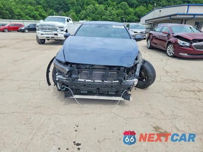 Piąte zdjęcie samochodu w środku: 2025 TOYOTA CROWN XLE VIN:JTDAAAAF0S3033785 - miniatura