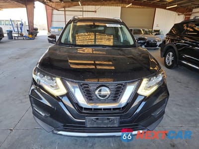 Piąte zdjęcie samochodu w środku: 2018 NISSAN ROGUE SL VIN:JN8AT2MV1JW343254 - miniatura