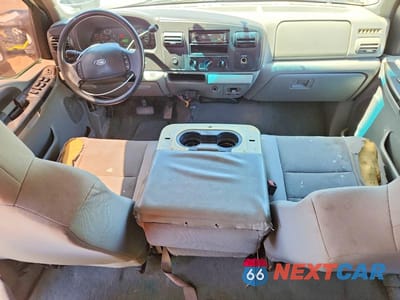Zdjęcie 8 z 12 samochodu: 2005 FORD F250 SUPER DUTY VIN:1FTSW21P55EA48571 - miniatura