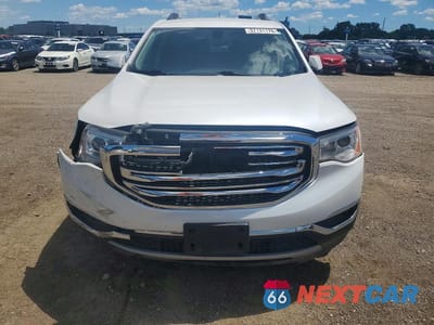 Piąte zdjęcie samochodu w środku: 2018 GMC ACADIA VIN:1GKKNLLS8JZ180631 - miniatura
