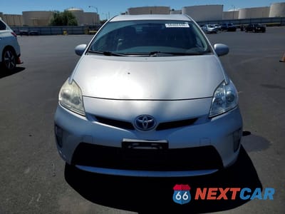 Piąte zdjęcie samochodu w środku: 2012 TOYOTA PRIUS TWO VIN:JTDKN3DU4C5461301 - miniatura