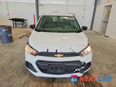 Piąte zdjęcie samochodu w środku: 2018 CHEVROLET SPARK LS VIN:KL8CB6SA4JC423964 - miniatura