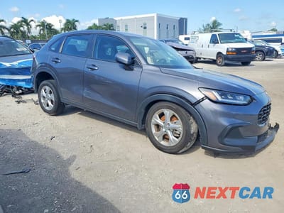 Czwarte zdjęcie samochodu z boku: 2025 HONDA HR-V LX VIN:3CZRZ1H35SM722088 - miniatura