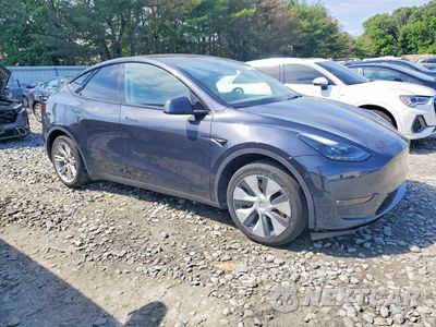 Czwarte zdjęcie samochodu z boku: 2024 TESLA MODEL Y VIN:7SAYGDEE8RF084984 - miniatura