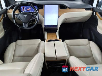 Zdjęcie 8 z 13 samochodu: 2020 TESLA MODEL X VIN:5YJXCDE29LF241410 - miniatura