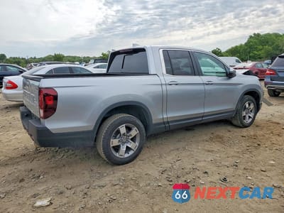 Trzecie zdjęcie samochodu z tyłu: 2025 HONDA RIDGELINE RTL VIN:5FPYK3F5XSB040177 - miniatura