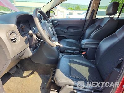 Zdjęcie 7 z 13 samochodu: 2015 JEEP COMPASS SPORT VIN:1C4NJCBA1FD430955 - miniatura