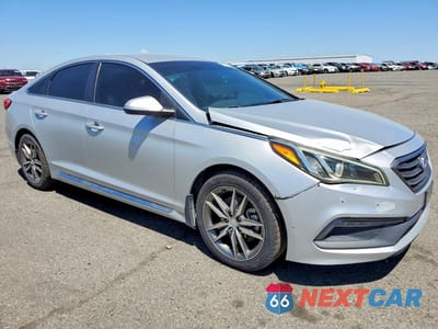 Czwarte zdjęcie samochodu z boku: 2017 HYUNDAI SONATA SPORT 2.0T VIN:5NPE34AB3HH504528 - miniatura