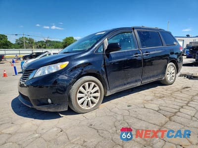 2012 TOYOTA SIENNA XLE 7-PASSENGER 5TDDK3DC5CS042019 - główne zdjęcie licytacji z USA - miniatura