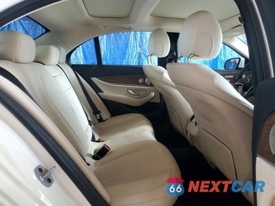 Zdjęcie 10 z 12 samochodu: 2022 MERCEDES-BENZ E 350 VIN:W1KZF8DB7NB089776 - miniatura